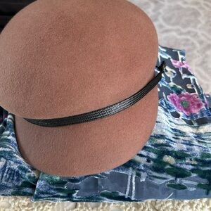 Beige Hat And Grey Kimono